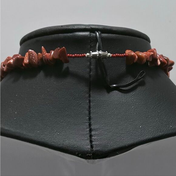 Vintage Sandstone Beaded Necklace Women's OS Brown Chip Beads Teardrop Pendant - Picture 8 of 8